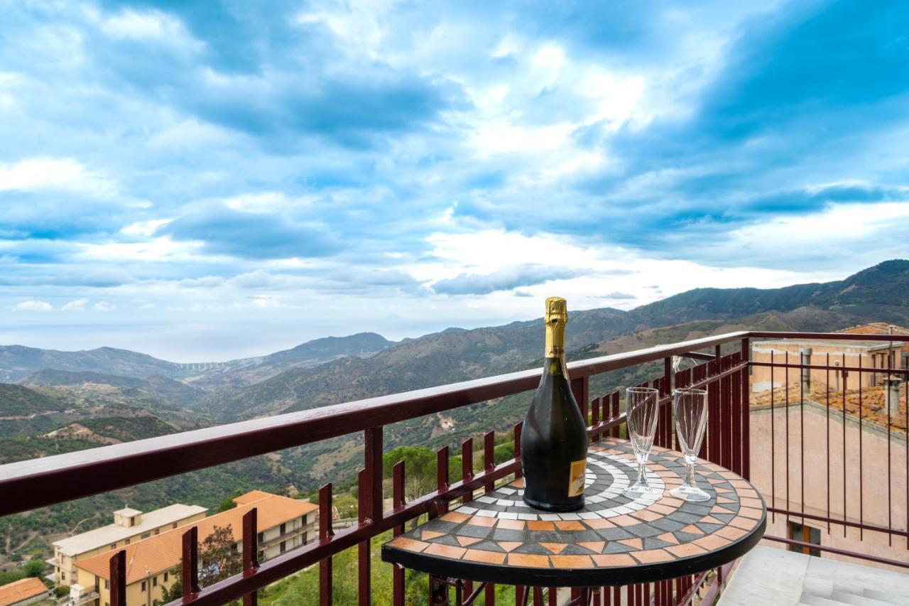 Casa Vacanze Dell'Angelo San Mauro Castelverde Εξωτερικό φωτογραφία